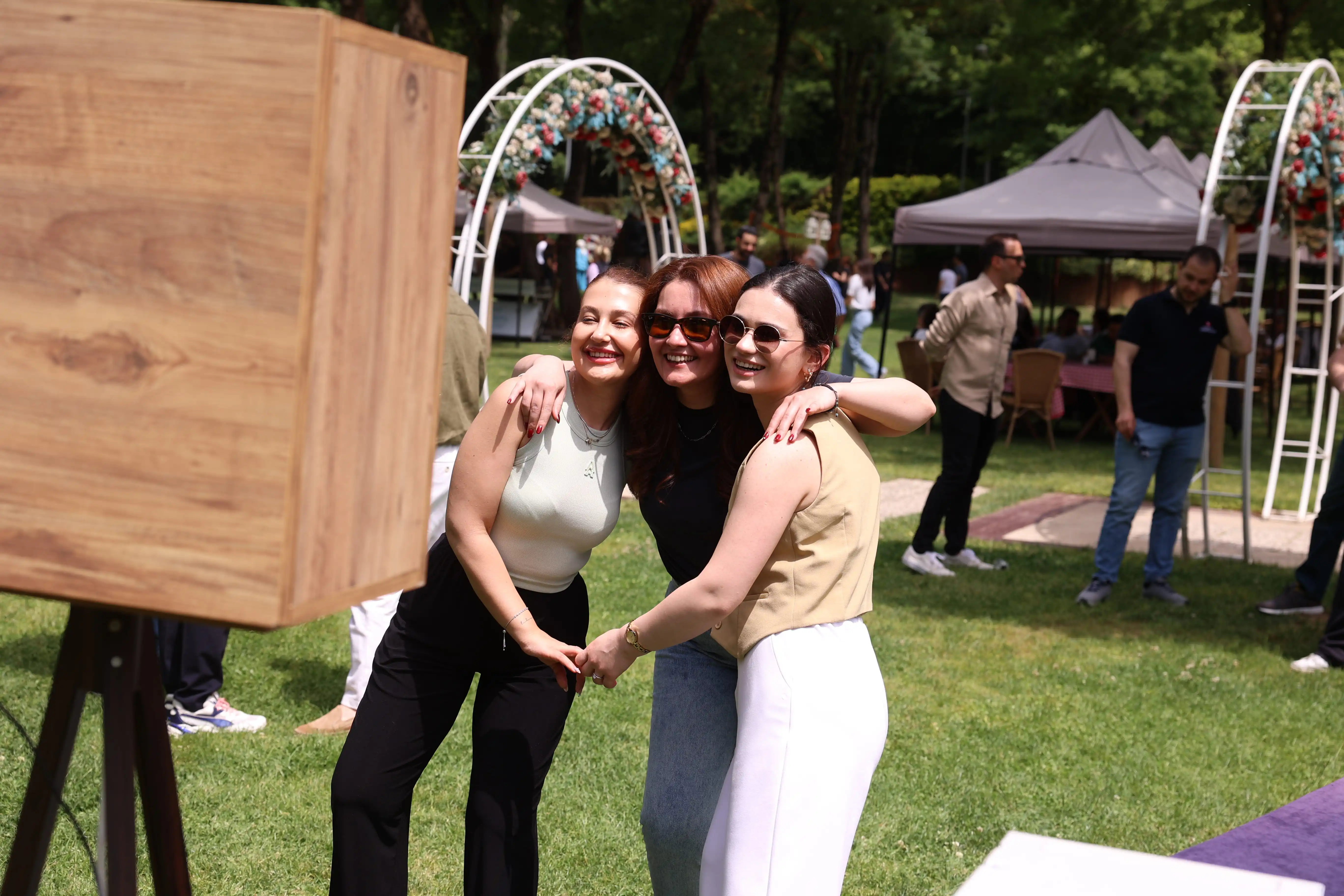 Etkinliğiniz İçin Photo Booth Seçimi: Kurumsal, Düğün ve Özel Organizasyonlar